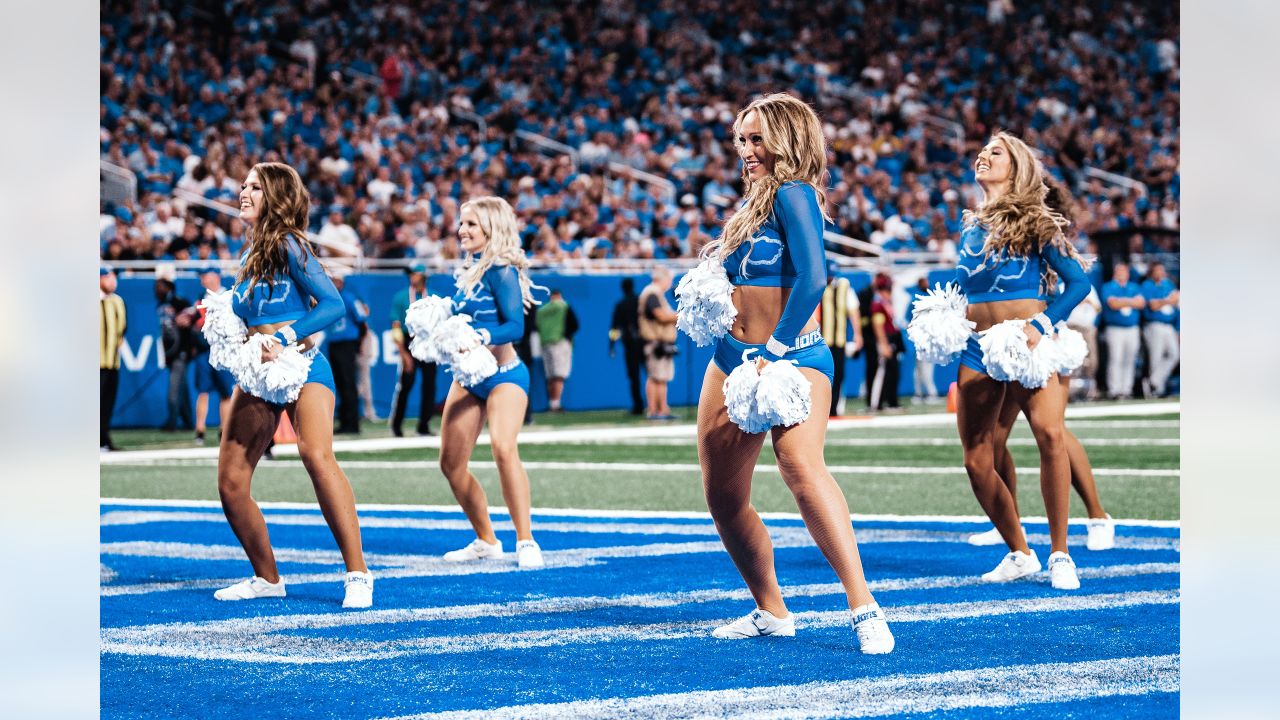 Lions vs. Commanders: Cheer Photos