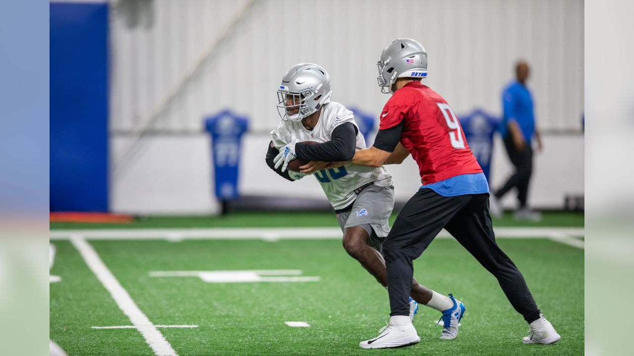 Rookie RB Kerryon Johnson shines in Detroit Lions' preseason opener