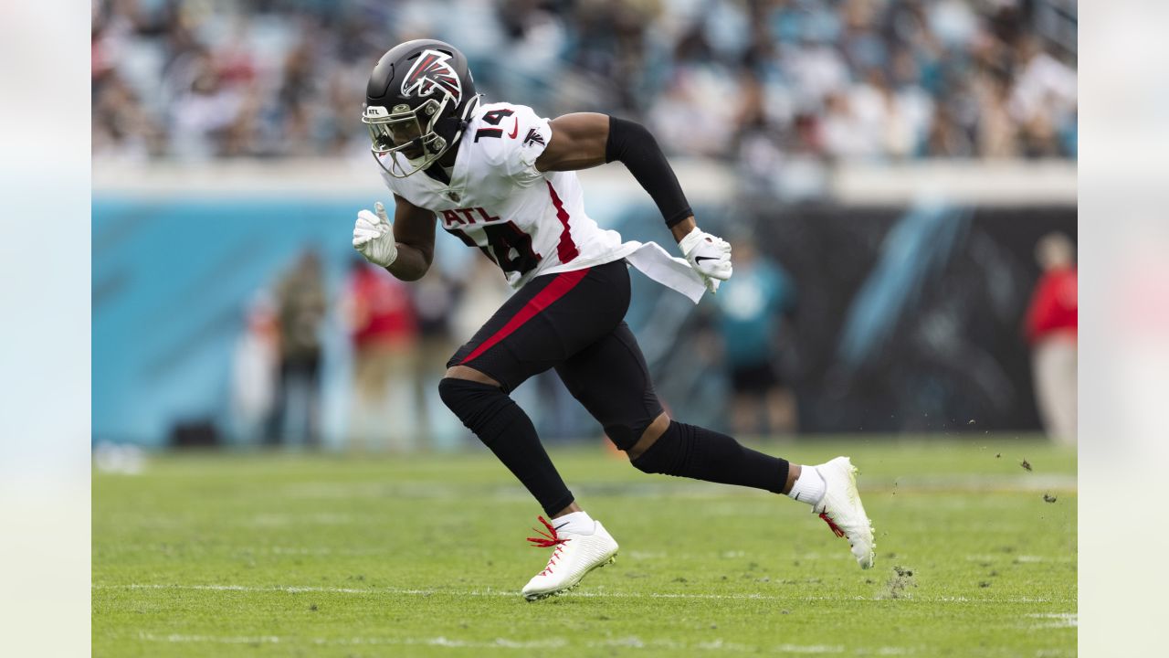 Tampa Bay Buccaneers Agree to Terms with Falcons WR Russell