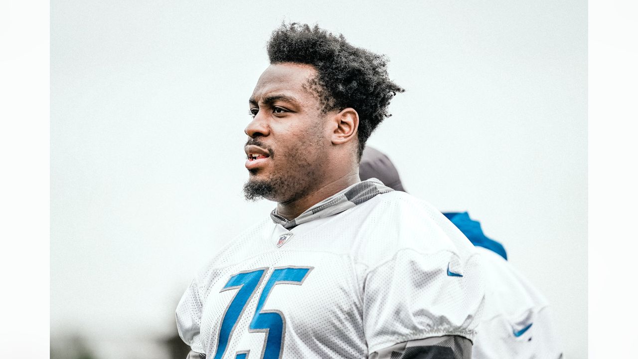 Lions DT Levi Onwuzurike reveals stark details about his back