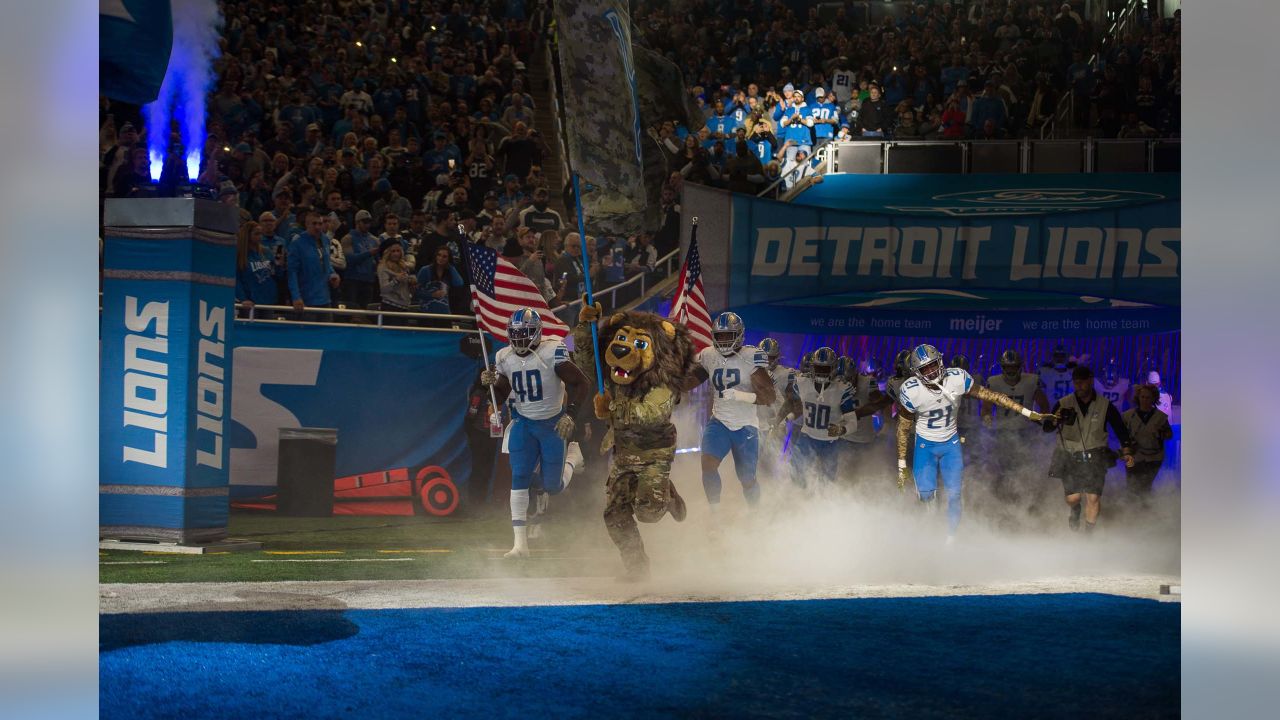 DVIDS - Images - 2019 Buffalo Bills Salute to Service Game: Pregame  Ceremony [Image 1 of 8]