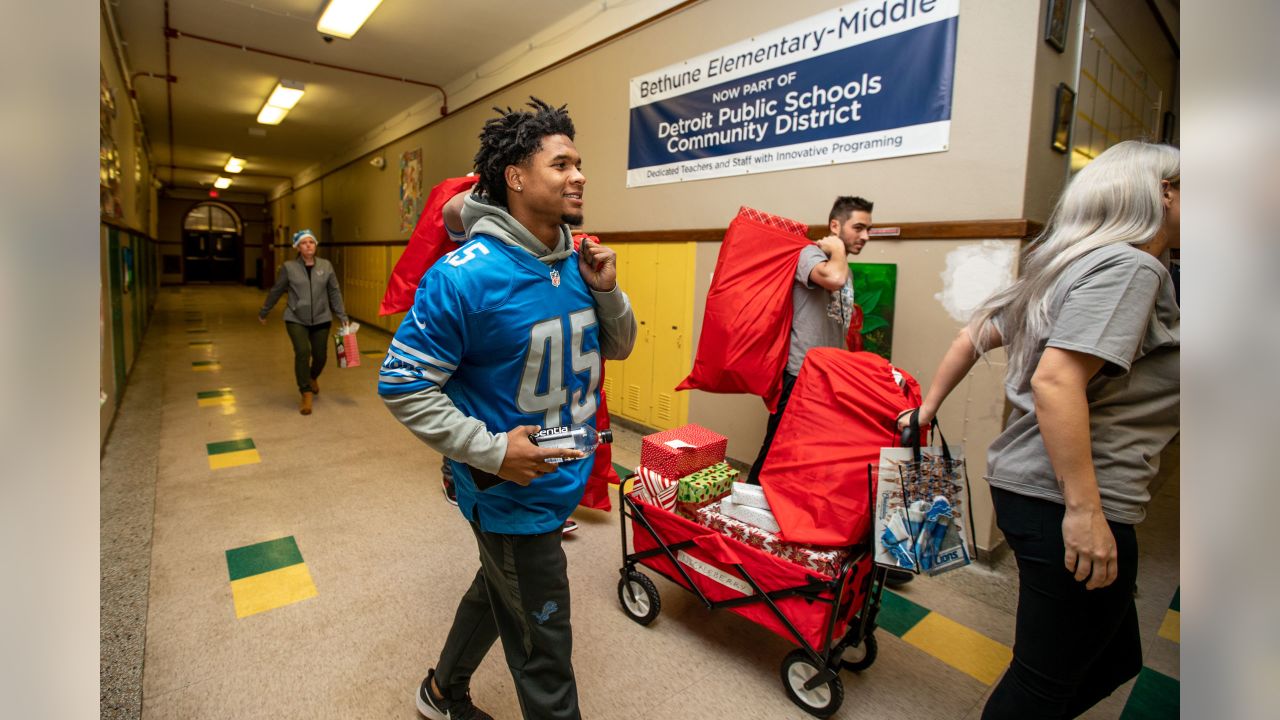 DLA students Shop with a Lion at Meijer, lion, Detroit Lions, shopping, The Lions took Detroit Lions Academy students Christmas shopping for our  annual Shop with a Lion at Meijer.