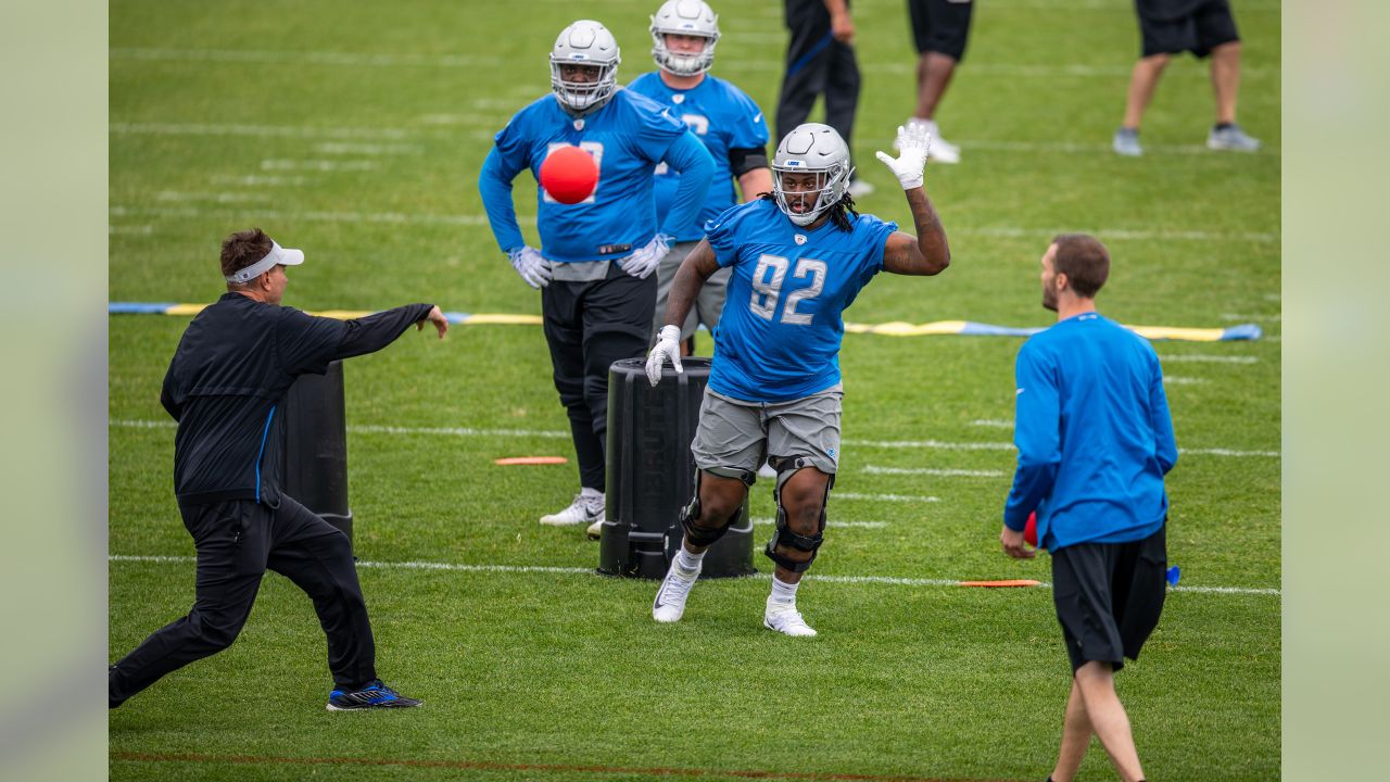 Patriots-Lions joint practices: Detroit rookie P.J. Johnson thrown