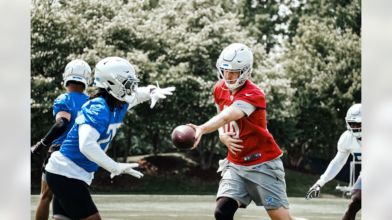 Detroit Lions Youth Football Camp Review and Pics