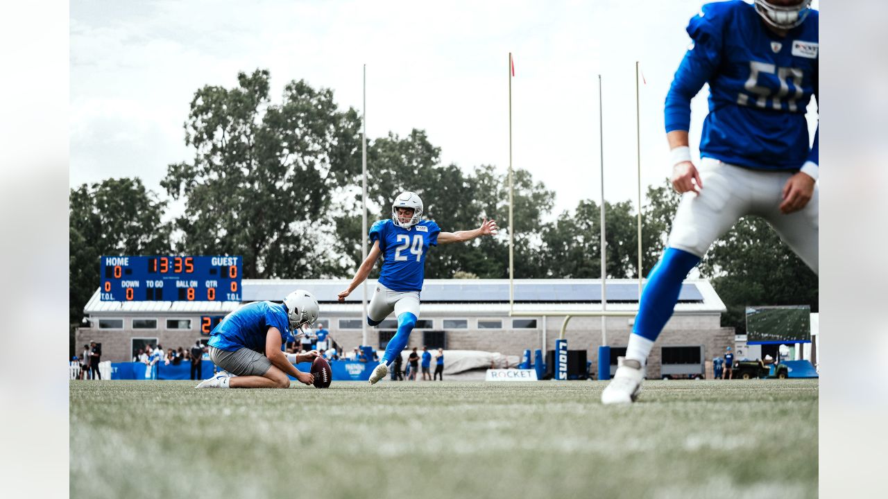 Hard Knocks: The Detroit Lions' Trailer Shows NFL Team Prepping For  Football Season As Jared Goff Enters Second Year As QB