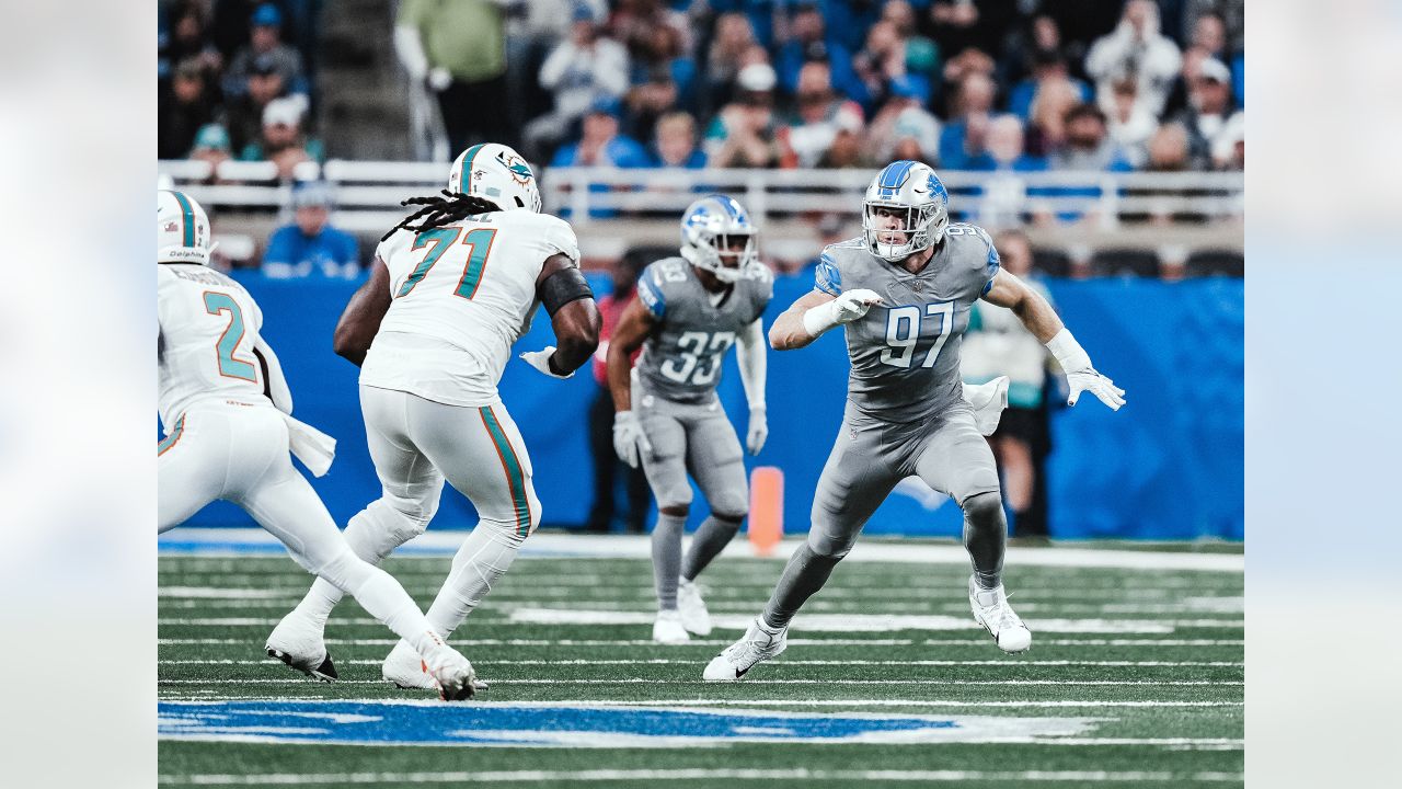 Dolphins vs. Lions: Best photos from Week 8