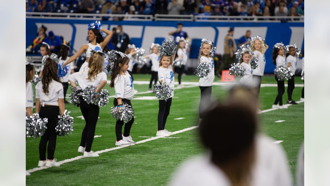 Eastern Michigan's band replaces Detroit Youth Choir as Lions' home opener halftime  show 