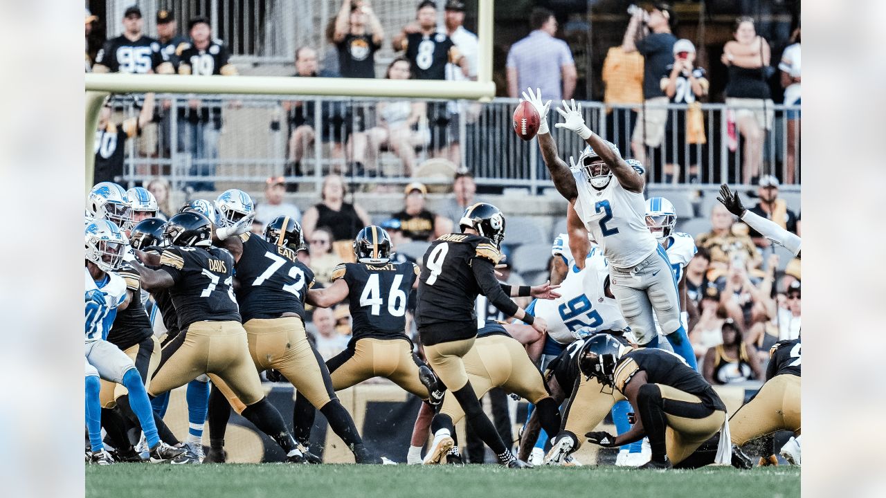 Detroit Lions quarterback Tim Boyle (12) plays against the Pittsburgh  Steelers in the first half of an NFL preseason football game, Saturday,  Aug. 21, 2021, in Pittsburgh. (AP Photo/Don Wright Stock Photo - Alamy