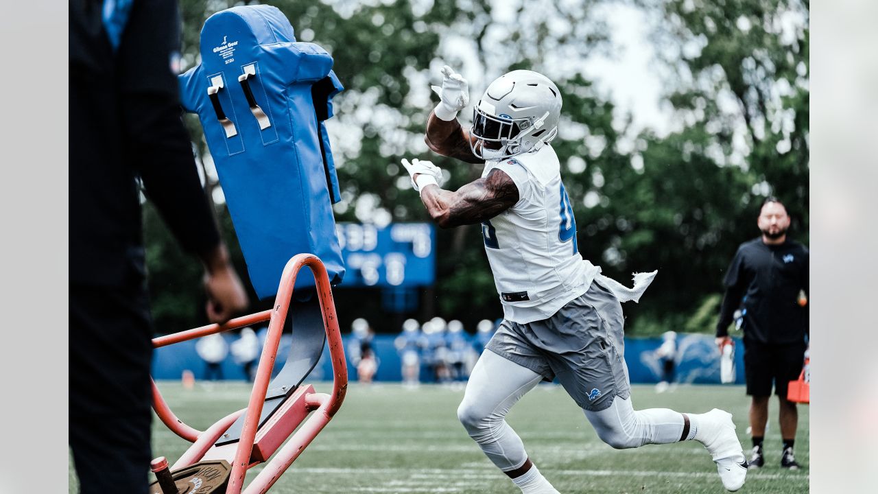 ALLEN PARK, MI - AUGUST 03: Detroit Lions LB Josh Woods (51), Detroit Lions  LB Jarrad Davis (40), Detroit Lions LB Anthony Pittman (57), and Detroit  Lions LB Derrick Barnes (55) in