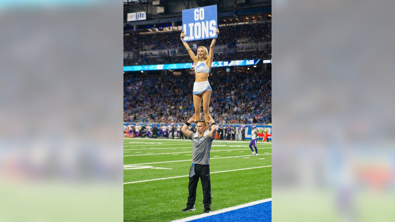 Lions vs. Vikings Week 7 cheer photos