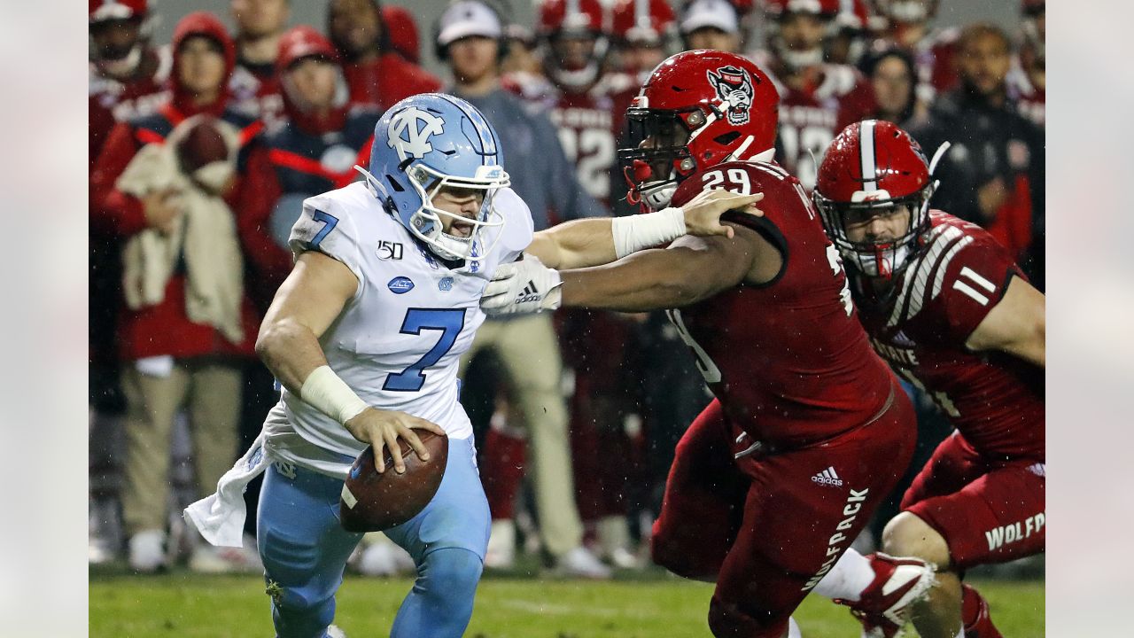 NC State DL Alim McNeill Tips Interception to Himself & Scores - Stadium