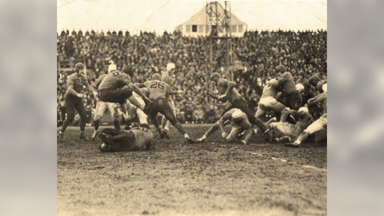 TBT: Thanksgiving Day games