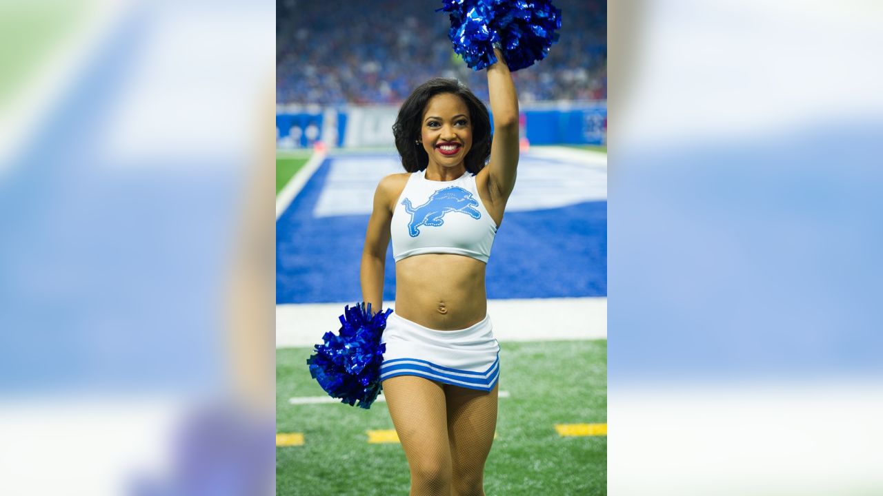 Lions vs. Falcons: Cheerleader photos