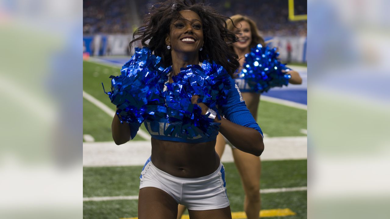 Lions vs. Giants: Cheer photos