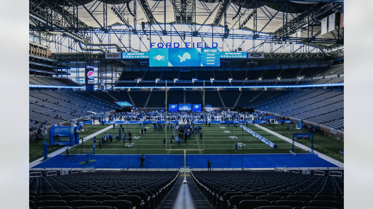 The 2022 NFL Draft Party filled Ford Field with hopeful fans