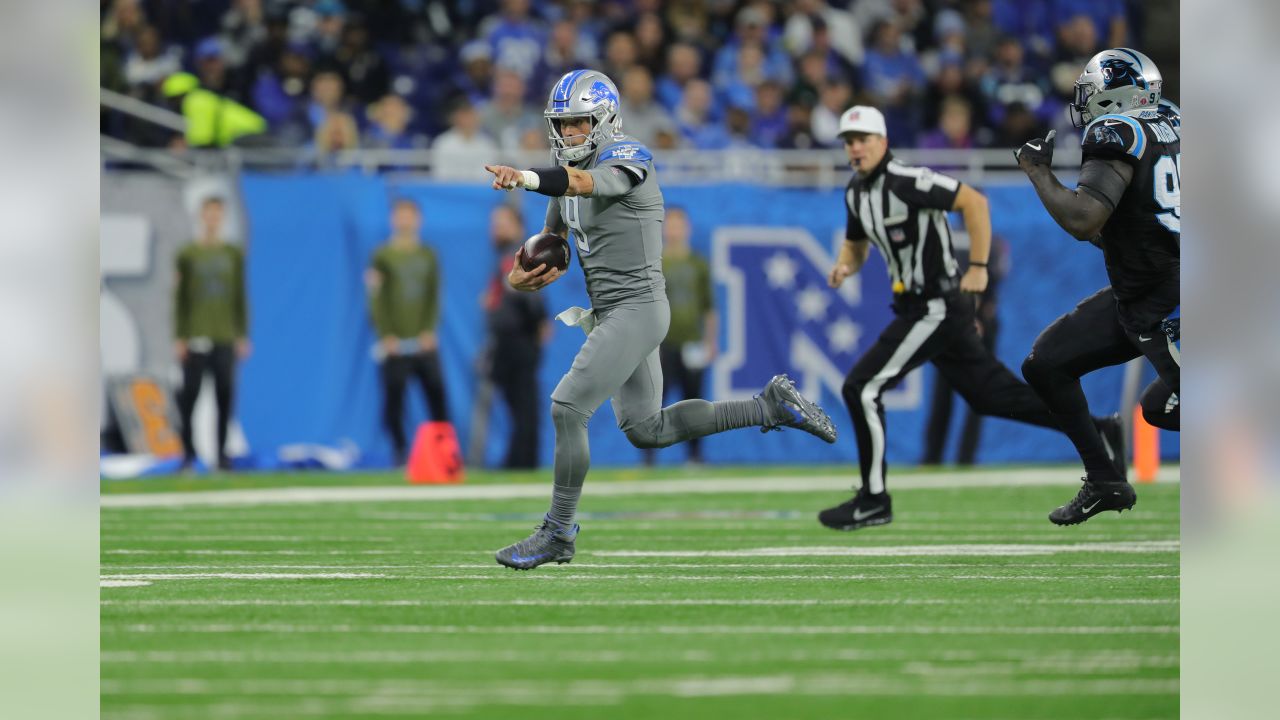 Detroit Lions quarterback Detroit Lions quarterback Matt Cassel (8) looks  to throw a pass against the New York Jets during an NFL football game in  Detroit, Monday, Sept. 10, 2018. (Jeff Haynes/AP