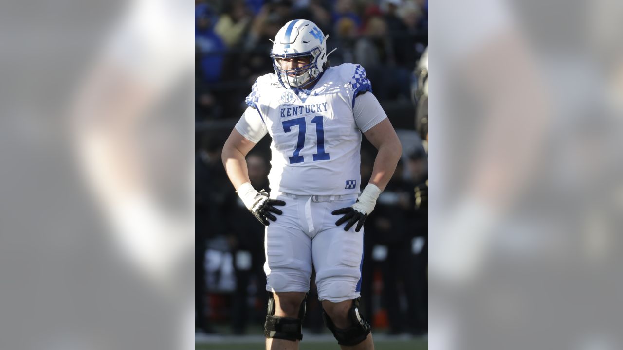 Detroit Lions guard Logan Stenberg (71) with helmet off before a game  against the Los Angeles