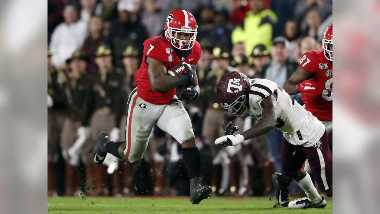 ATLANTA, GA - SEPTEMBER 03: Current Detroit Lions Running Back and former  Georgia Bulldog player DeAndre Swift looks on during the Chick-Fil-A  Kickoff Game between the Oregon Ducks and the Georgia Bulldogs