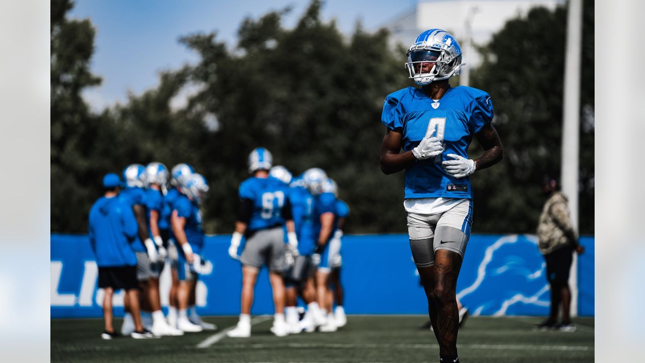 Detroit Lions linebacker Malcolm Rodriguez (44) pursues a play on defense  against the Washington Commanders during an NFL football game, Sunday, Sept.  18, 2022, in Detroit. (AP Photo/Rick Osentoski Stock Photo - Alamy