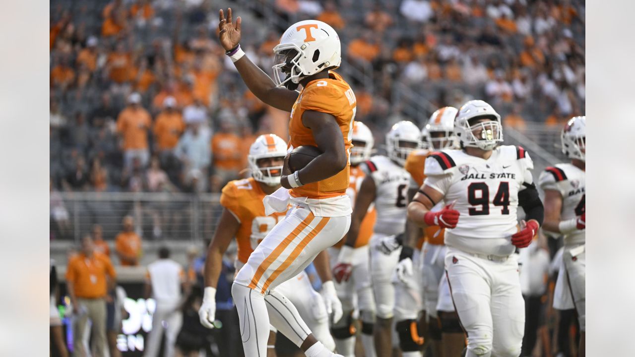 Tennessee's Hendon Hooker leaves South Carolina game with torn ACL