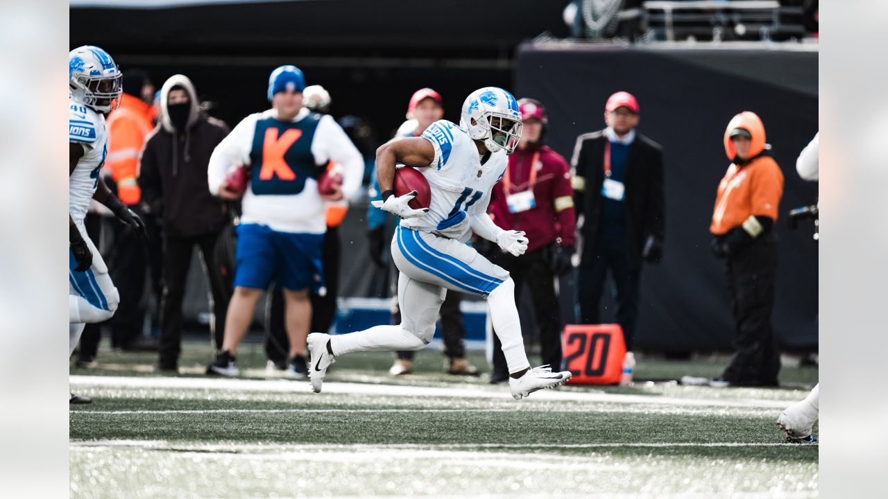 East Rutherford, New Jersey, USA. 18th Dec, 2022. Detroit Lions