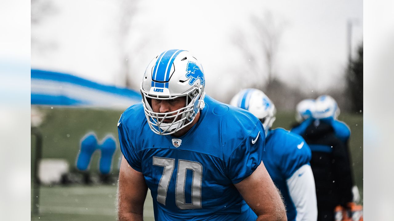 Detroit Lions offensive tackle Dan Skipper (70) walks off the field after  an NFL football game