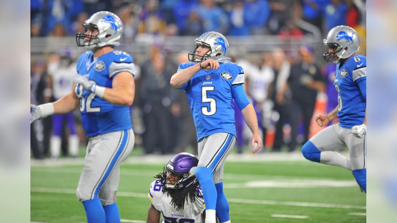 2,378 Detroit Lions Thanksgiving Stock Photos, High-Res Pictures