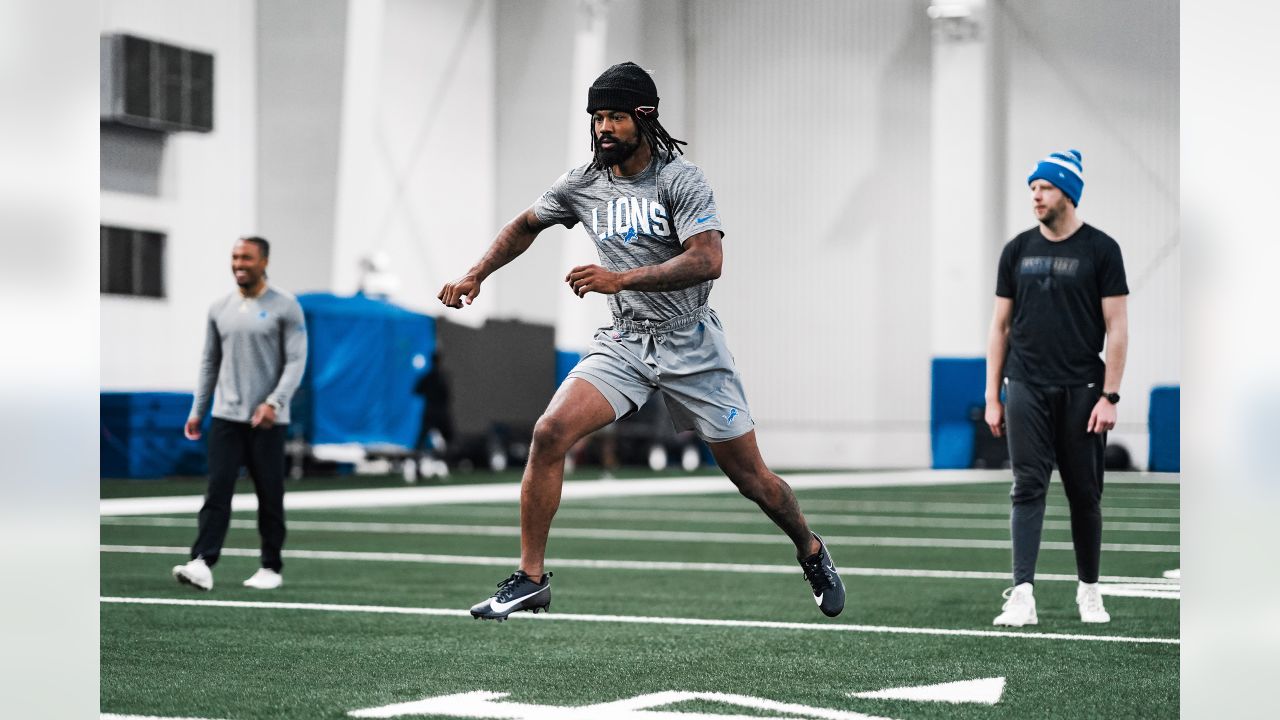 Lions' Alim McNeill shows off massive summer weight loss