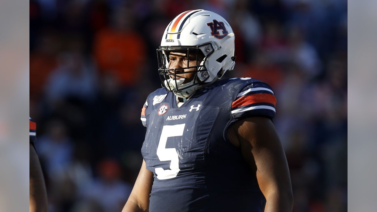 Carolina Panthers draft Auburn defensive tackle Derrick Brown