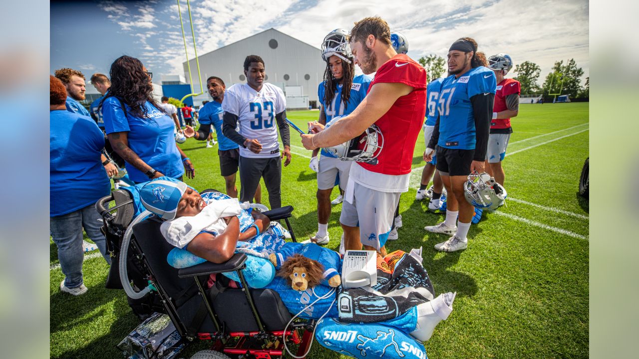 Make-A-Wish Recipient Luke Larson visits Detroit Lions