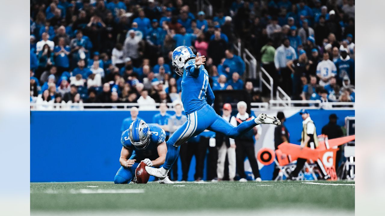 Detroit Lions place kicker Michael Badgley (17) kicks a field goal