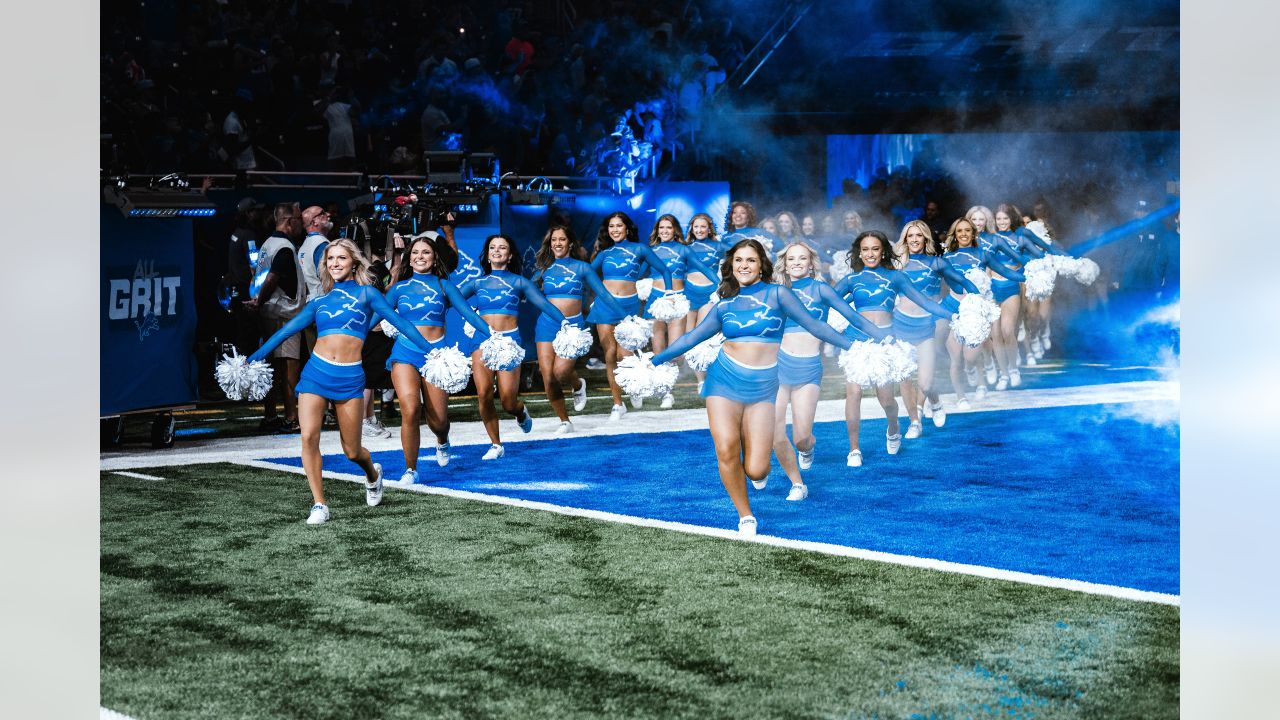 Lions vs. Giants: Cheer photos