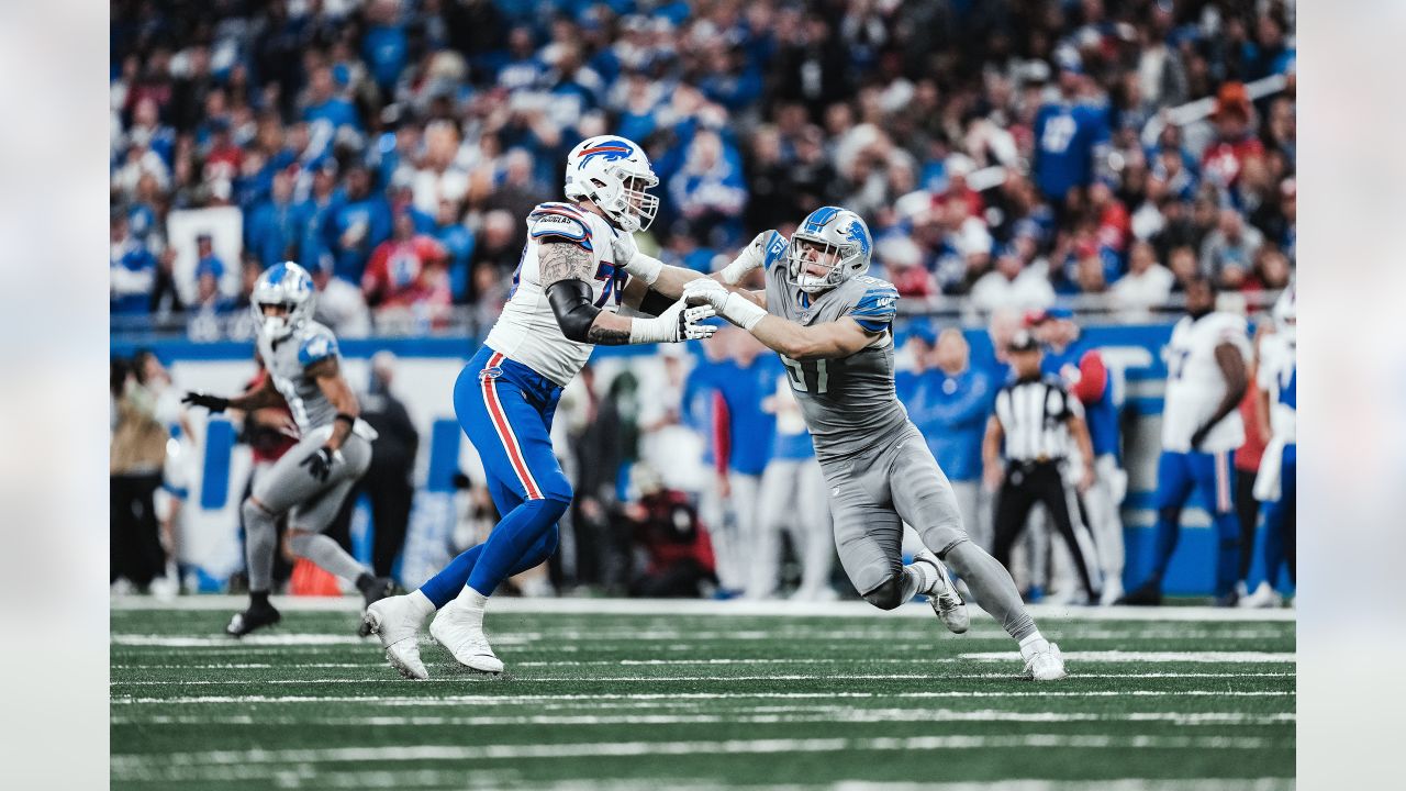 DETROIT, MI - NOVEMBER 24: Detroit Lions Running Back (42) Justin Jackson  receives the opening kickoff in the game between Buffalo Bills and Detroit  Lions on November 24, 2022 in Detroit, MI (