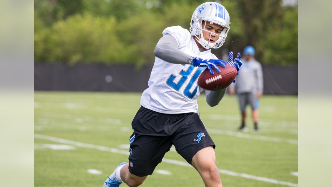 Lions rookie corner Teez Tabor gets schooled early