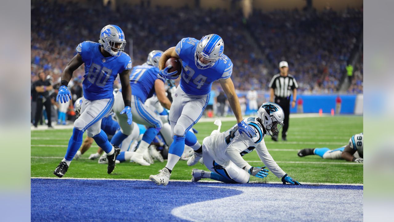 Lions re-sign running Zach Zenner