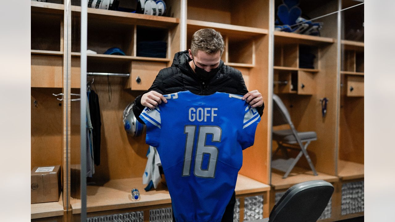 Jared Goff arrives to Allen Park