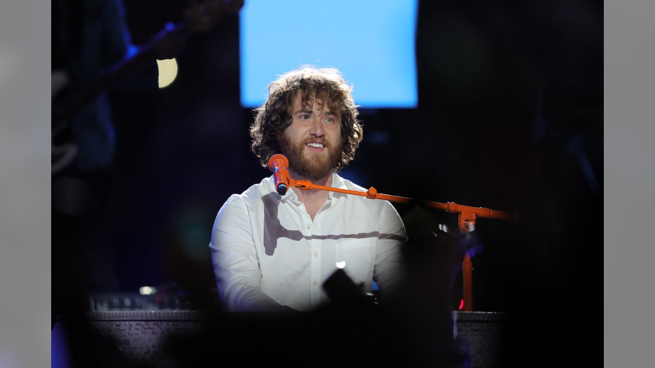 Twitter roasts the Lions, Mike Posner over Thanksgiving halftime show