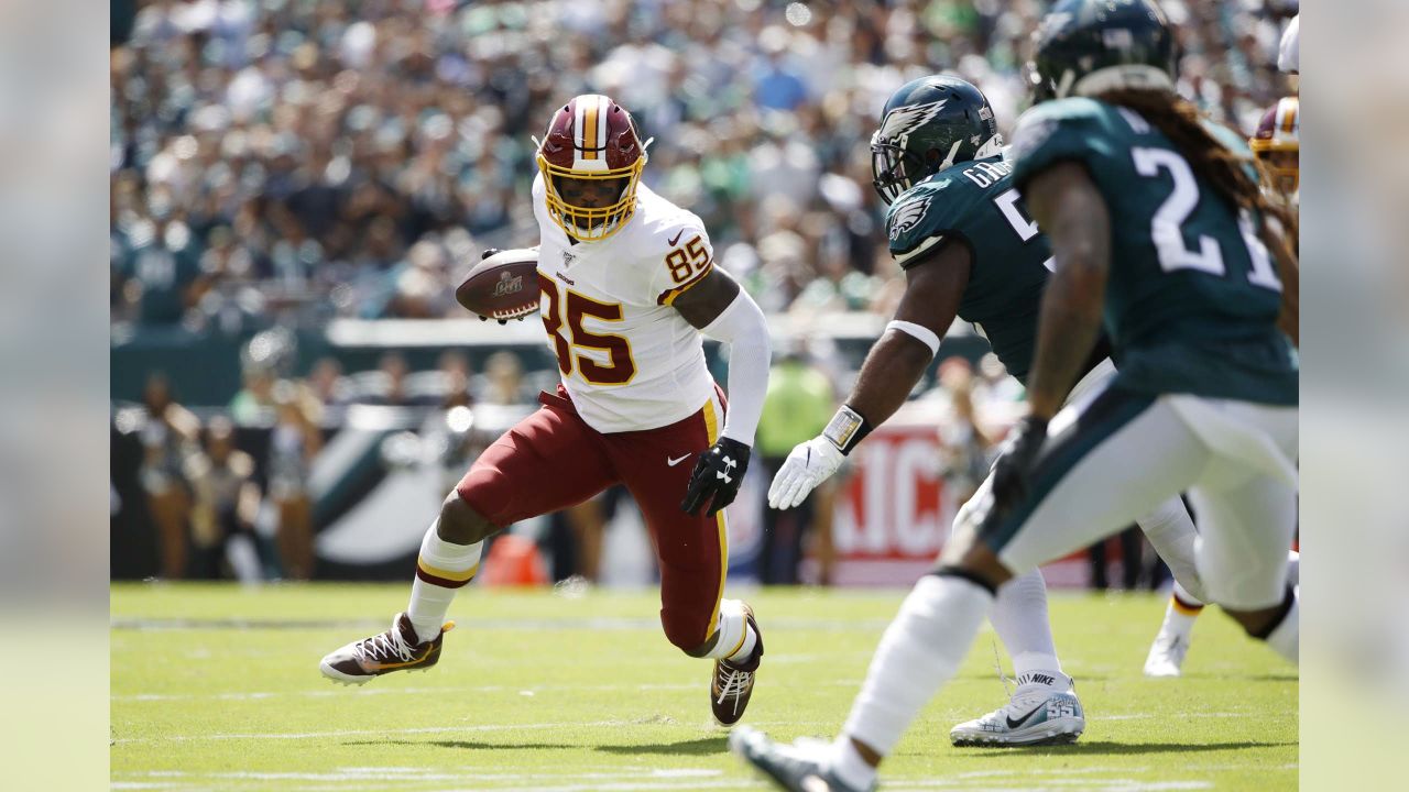 Washington Redskins RB Wendell Smallwood (34) is tackled by San