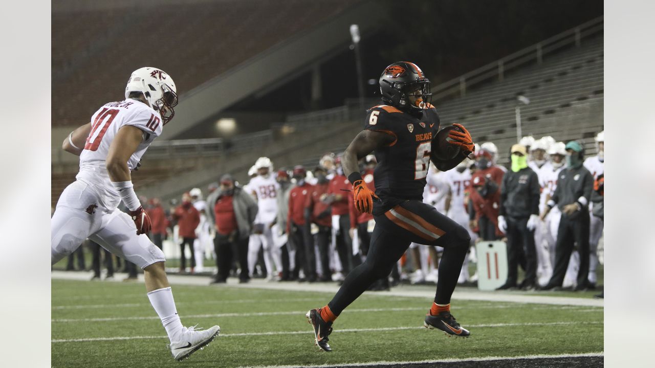 Oregon State running back Jermar Jefferson cleared to play in Saturday's  game against Stanford 