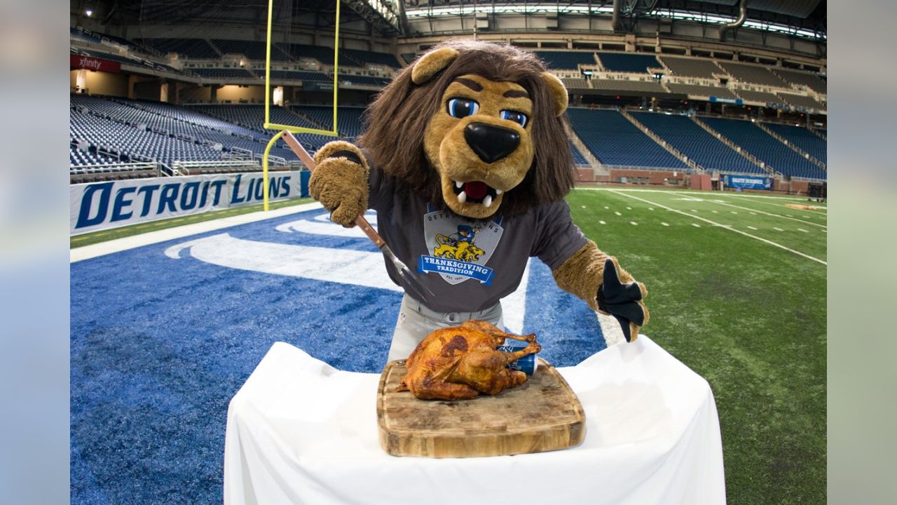 2,378 Detroit Lions Thanksgiving Stock Photos, High-Res Pictures, and  Images - Getty Images