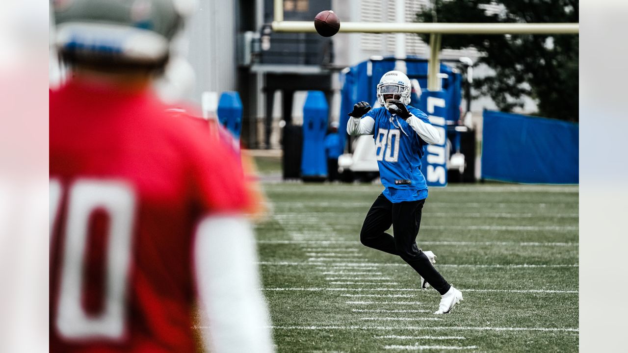 Lions' Jeff Okudah fine after knocking heads with teammate in minicamp 