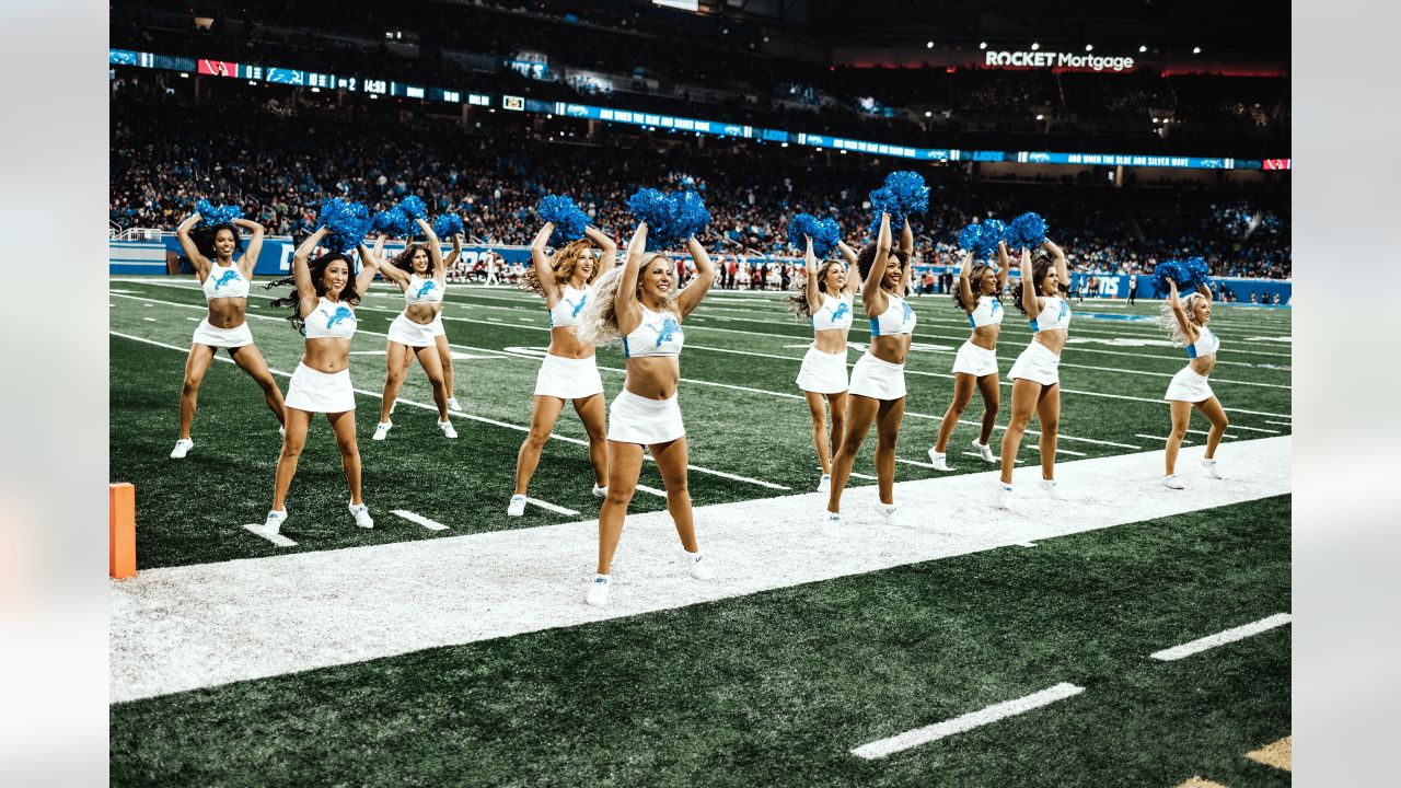 Detroit Lions on X: Cheer the team on with a round of Miller Lite as the Lions  prowl the field in Nashville. #ItsMillerTime #OnePride   / X