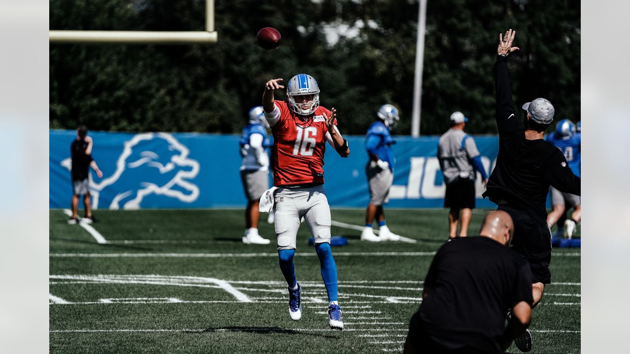 Detroit Lions cornerback AJ Parker (41) defends during a preseason