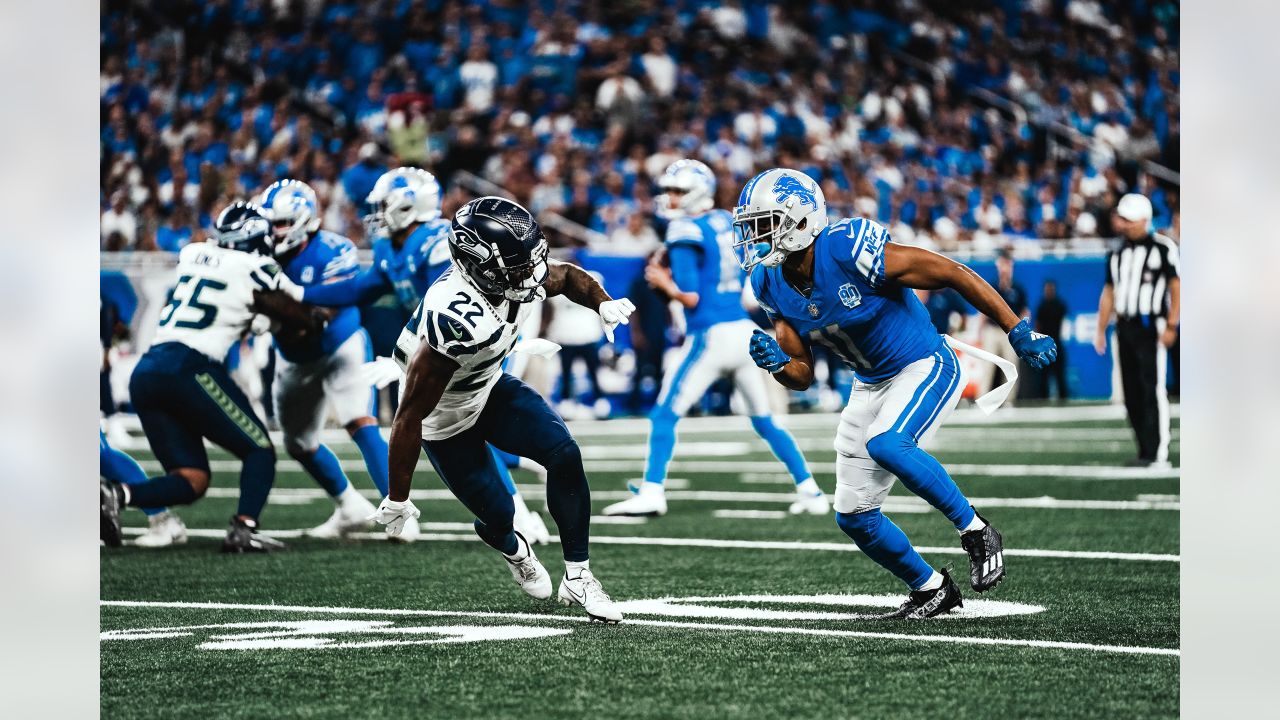 Detroit Lions Vs. Houston Texans. NFL Game. American Football League Match.  Silhouette Of Professional Player Celebrate Touch Down. Screen In  Background. Stock Photo, Picture and Royalty Free Image. Image 153546166.