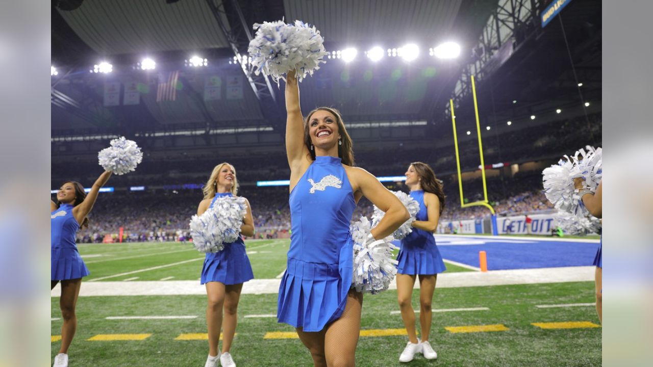 Detroit Lions' Cheerleader Paints the Town Pink to Honor $14,50