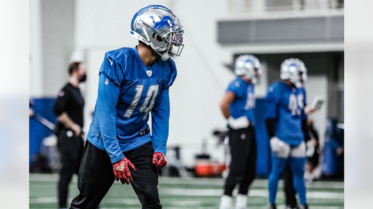 Amon-Ra St. Brown sets Lions rookie receiving yards record - Pride Of  Detroit