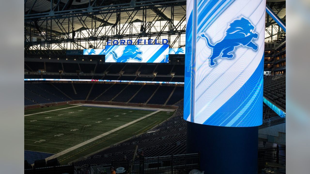 Lions show off new wrapping decor on Ford Field 