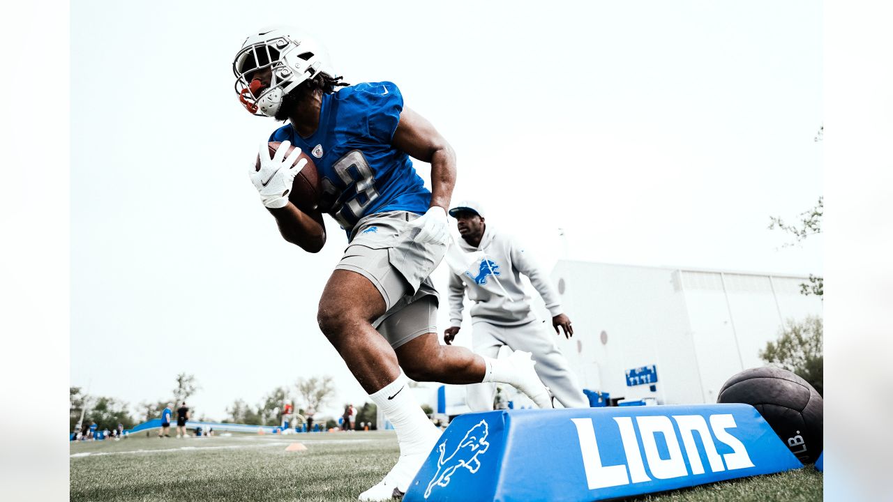 Detroit Lions rookie RB Jahmyr Gibbs held out of Day 2 rookie minicamp  practice with minor injury