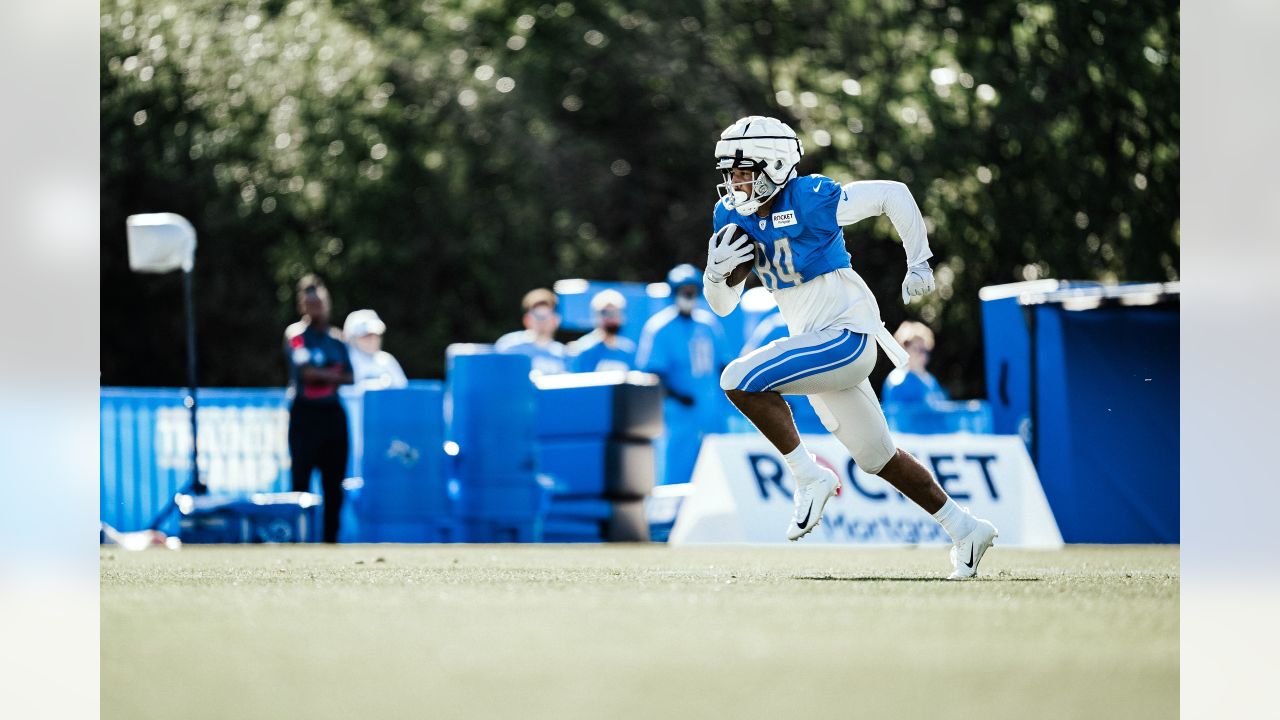 Detroit Lions 2022 training camp Day 7 observations: Light