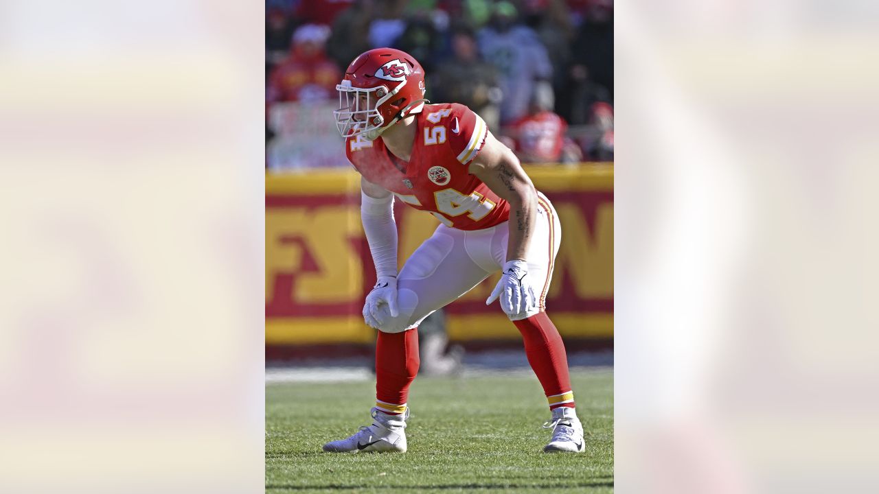 Chiefs use late third-round pick to add LB Leo Chenal, FOX 4 Kansas City  WDAF-TV